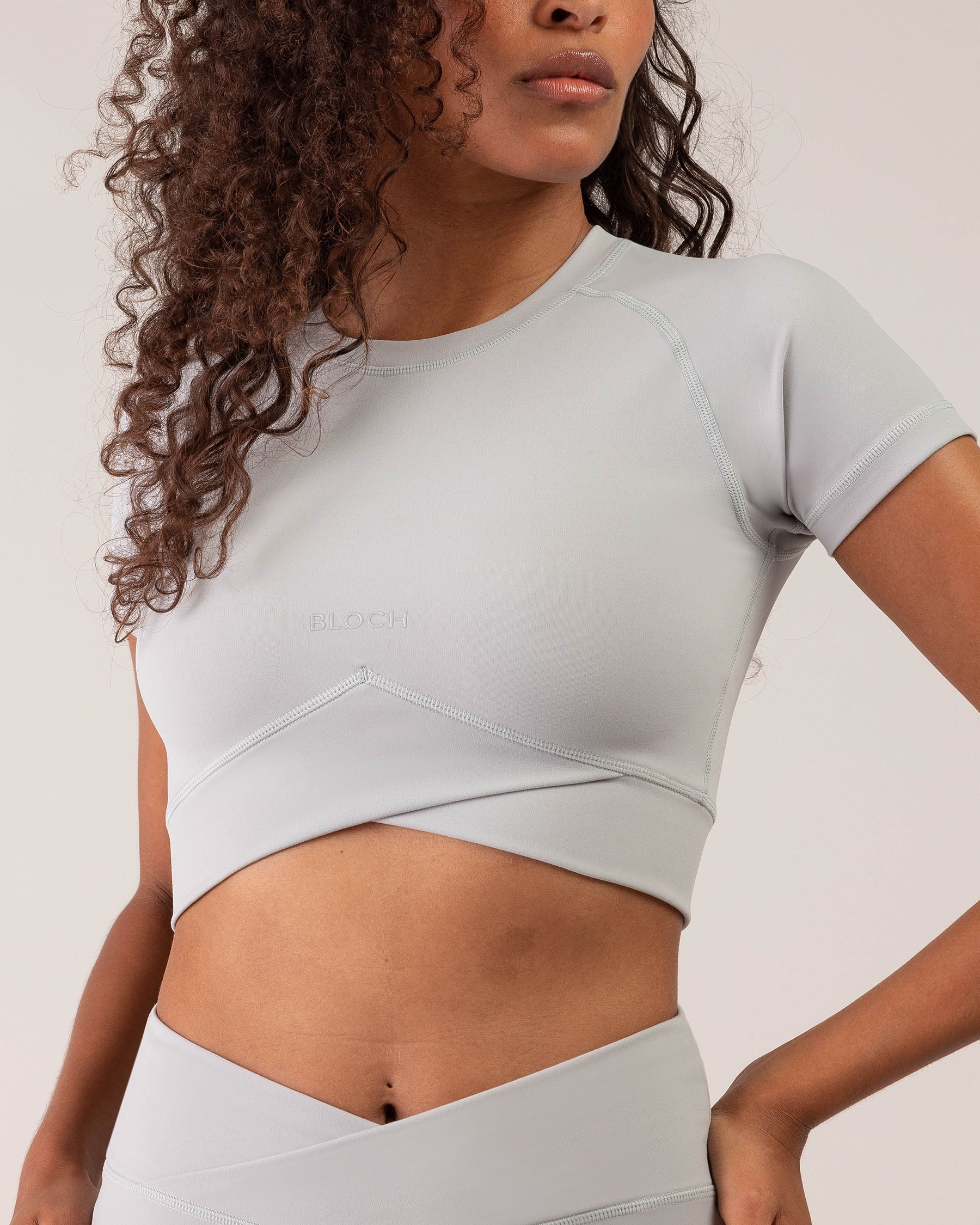 BLOCHeverhold Cross Over Tee - BLOCH US