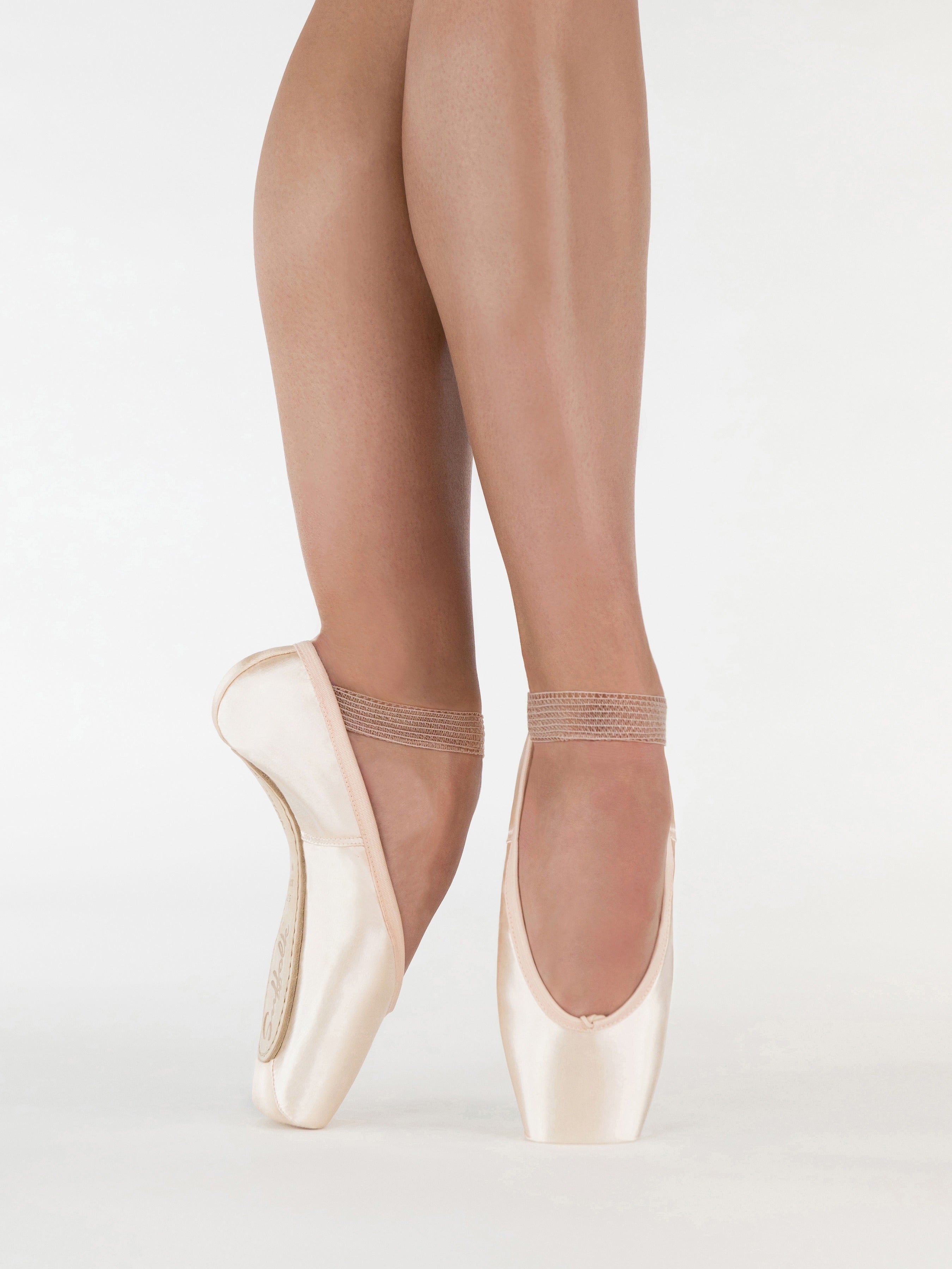 Suffolk Reign Pointe Shoe | Light Insole